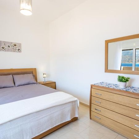 Appartamento Harbor View Karpathos Esterno foto